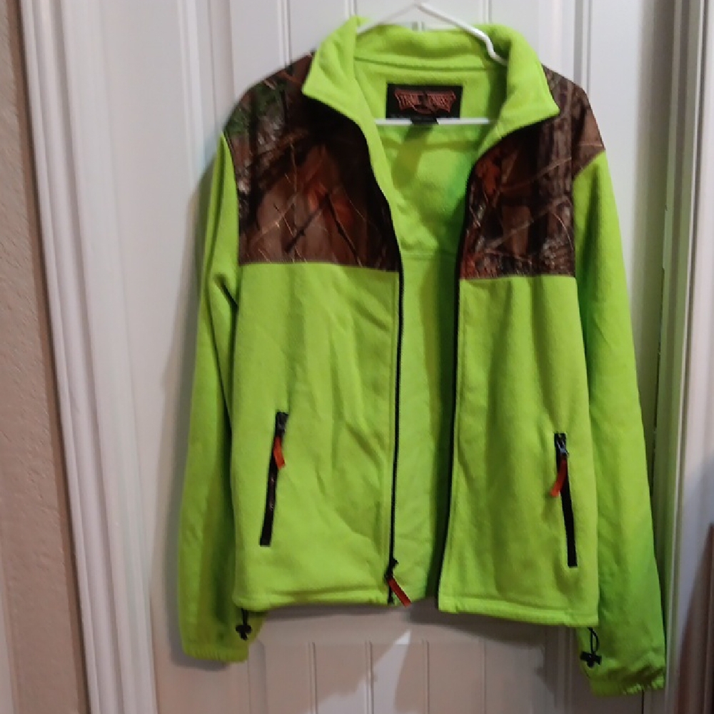 Trail Crest Large Women's Neon Green and Camouflage Utility Jacket